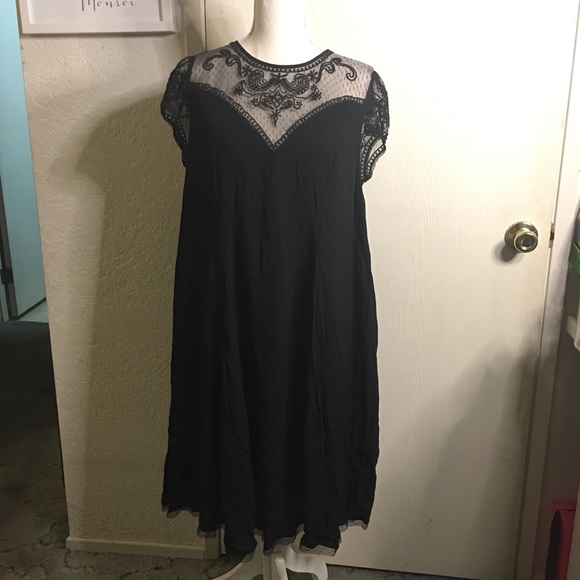 torrid Dresses & Skirts - NWT Torrid Embroidered Gauze A-Line Dress Sz 0